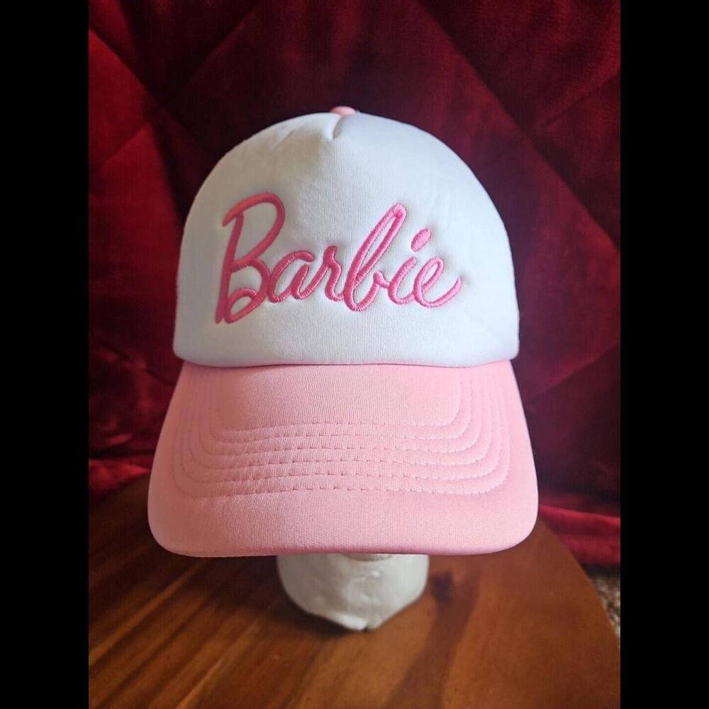 Barbie Script Berkshire Trucker Hat Mesh Baseball Cap Snapback NWT White & pink